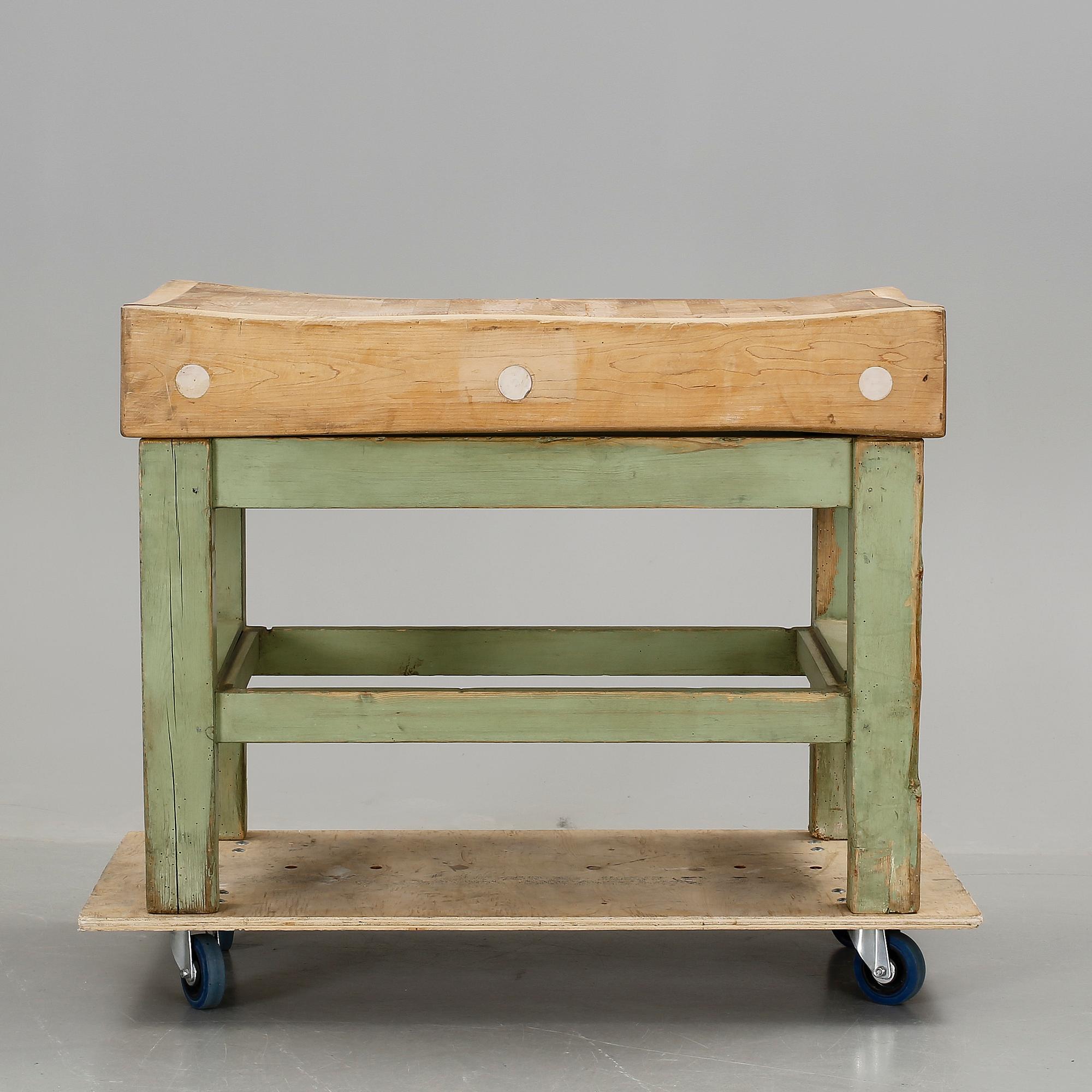 HUGGKUBBE/SLAKTBÄNK, 1900-tal.