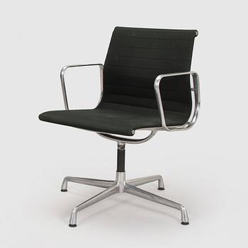 Charles & Ray Eames, työtuoli, ”EA108”, ICF, 1970/80-luku.