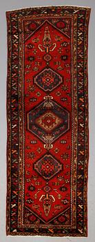 MATTA, Hamadan, ca 280 x 96 cm.