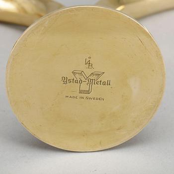 LJUSSTAKAR, 2 par, mässing, "Liljan", Ivar Ålenius Björk för Ystad-Metall, 1900-tal.