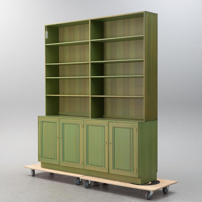 CARL MALMSTEN, bokhylla med underskåp, 1900-talets slut.