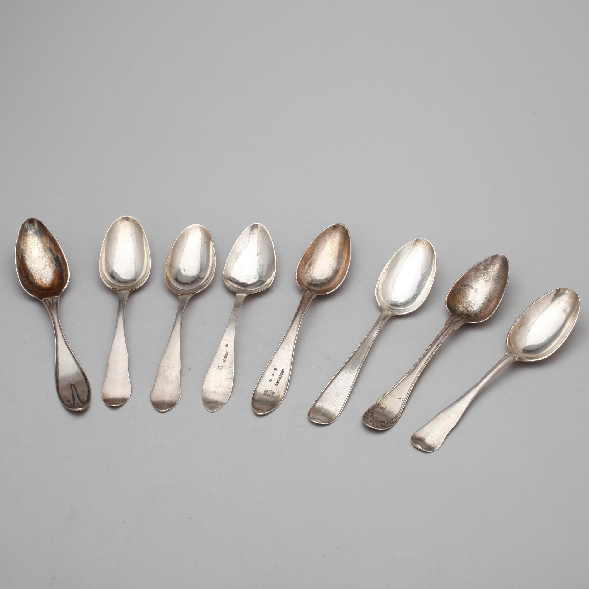 MATSKEDAR, 8 st, silver, bland annat Peter Ohlijn, Karlskrona, 1784, mestadels 1800-tal. Vikt ca 435 gram.