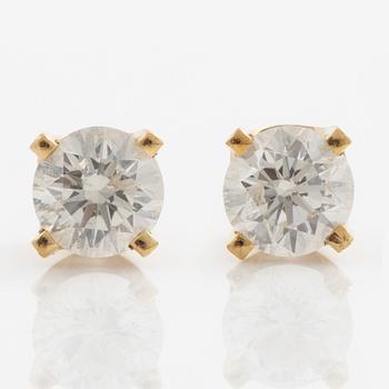 Earrings, a pair, gold with brilliant-cut diamonds.
