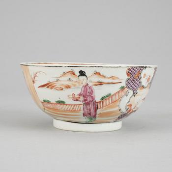 SKÅL, mandarinporslin, Kina, Qingdynastin, Qianlong (1736-1795).