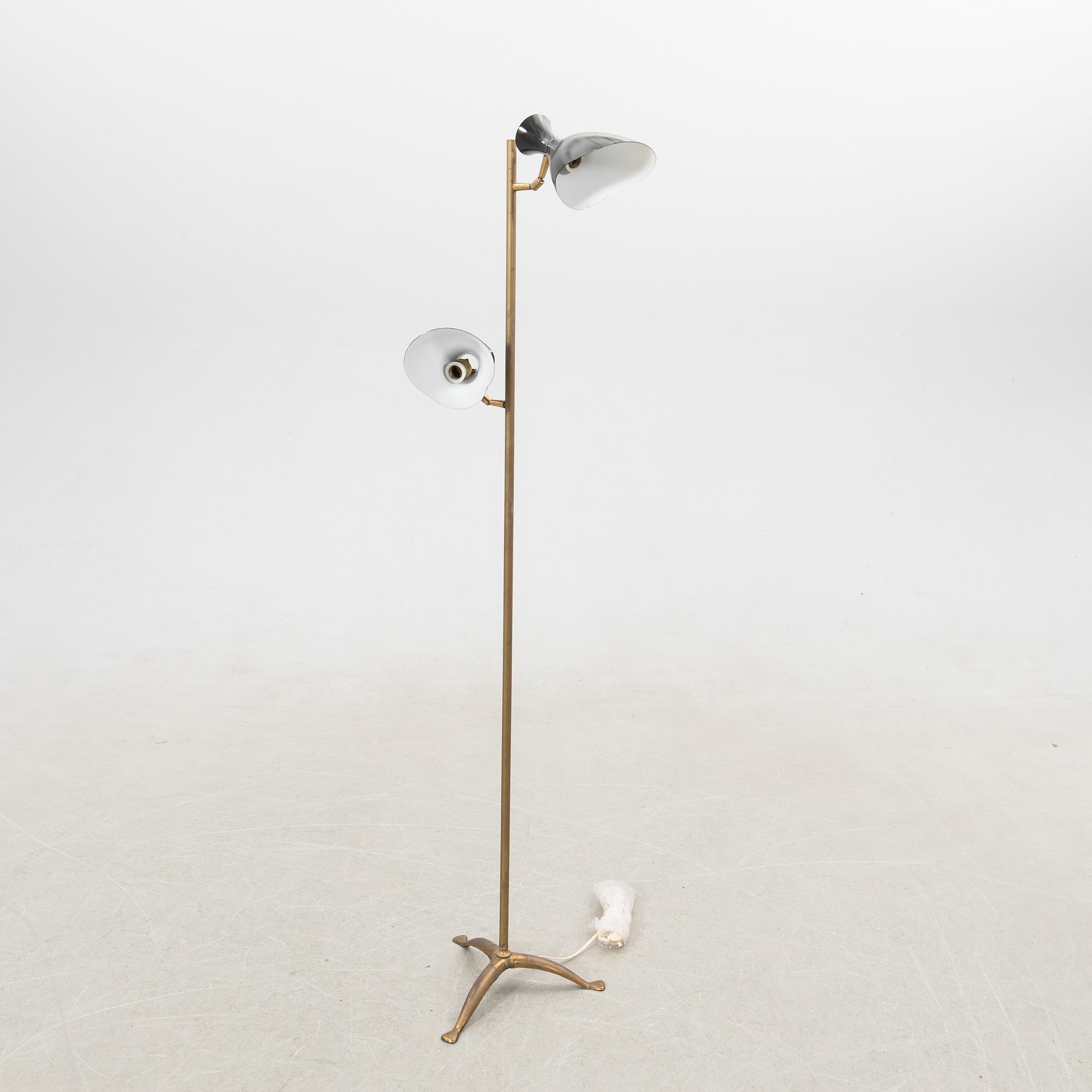 Golvlampa, 1900-talets mitt.