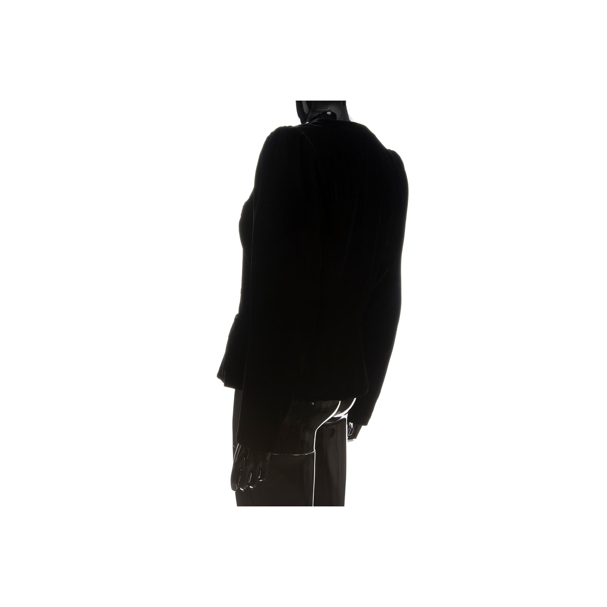 KAVAJ, Yves Saint Laurent.