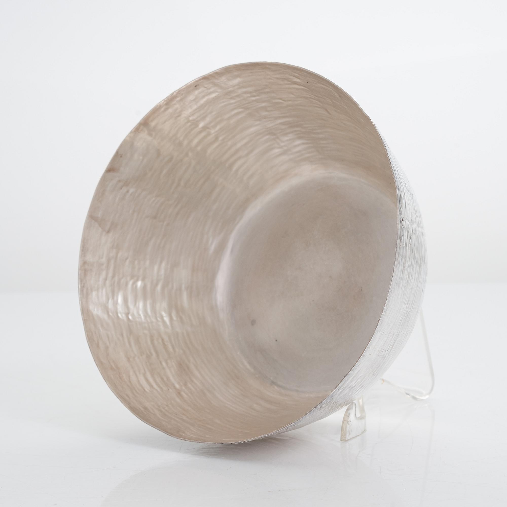 Tapio Wirkkala, skål, silver, TW 243, Kultakeskus, Tavastehus 1979.