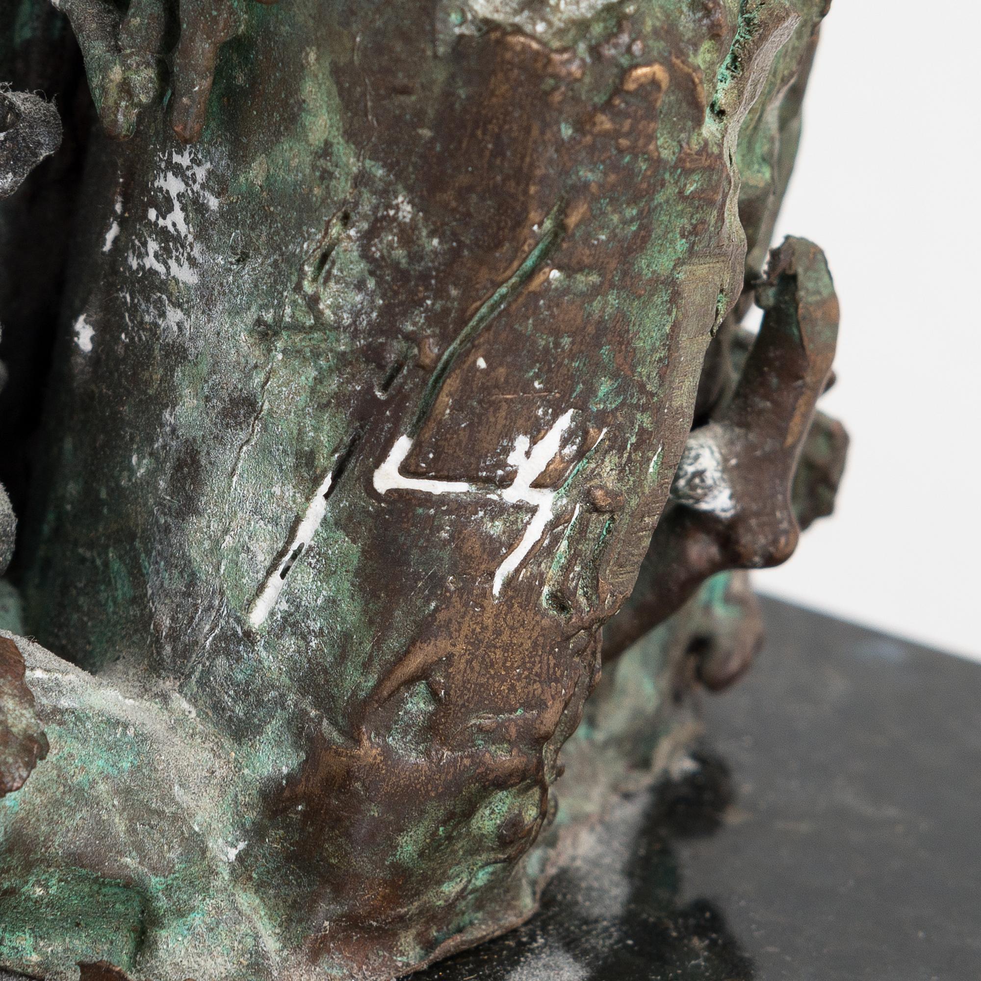 JORMA LEHTONEN, pronssi, signeerattu, epäselvä päiväys.