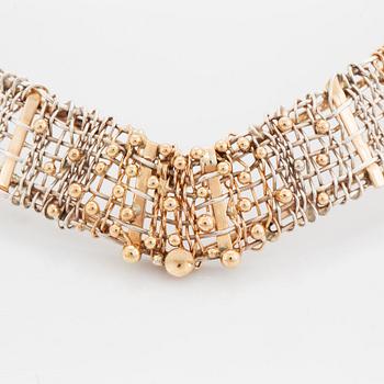 Högbergs Eftr Anette & Marie Silver, Göteborg, 2010, a necklace.