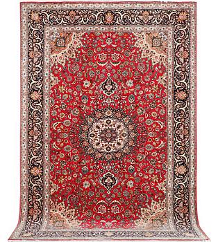 Matta, Täbriz, 50RAJ, part silk, ca 325 x 208 cm. - Bukowskis