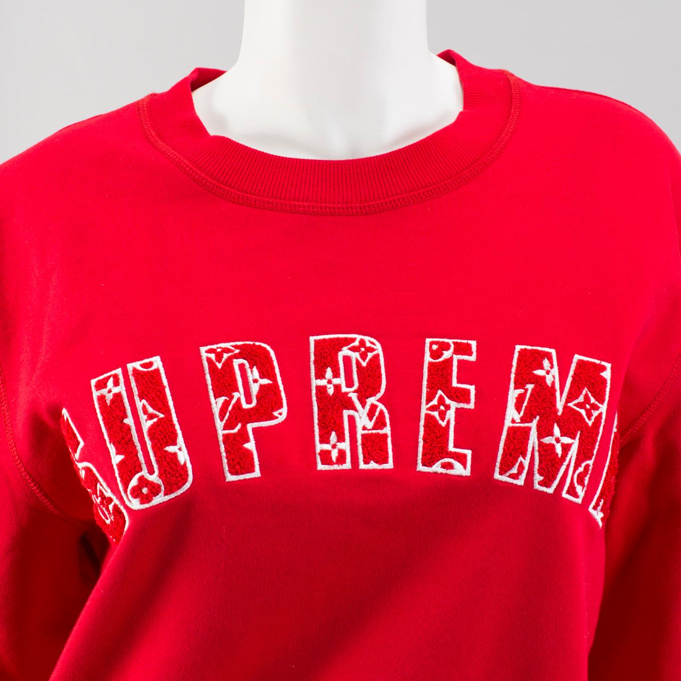 An Arc logo crewneck sweatshirt by Louis Vuitton Supreme size L. Bukowskis