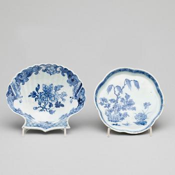 SMÖRSNÄCKA OCH FAT, porslin, Kina, Qianlong (1736-1795).
