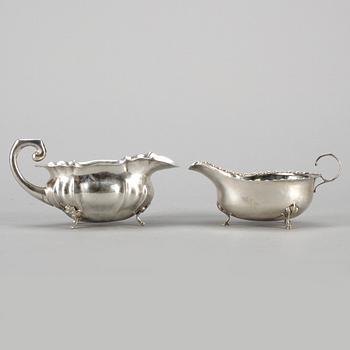 SÅSSNIPOR,  2 st, silver, Tyskland, rokokostil, 1900-tal. Totalvikt ca 264 gram.