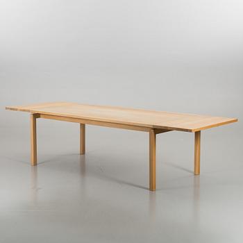 MATBORD, "Slitz", Möbelsnickarmästare Håkan Johansson, Olby Design sent 1900-tal.