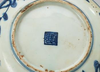 A set of three blue and white dishes, Ming dynasty.