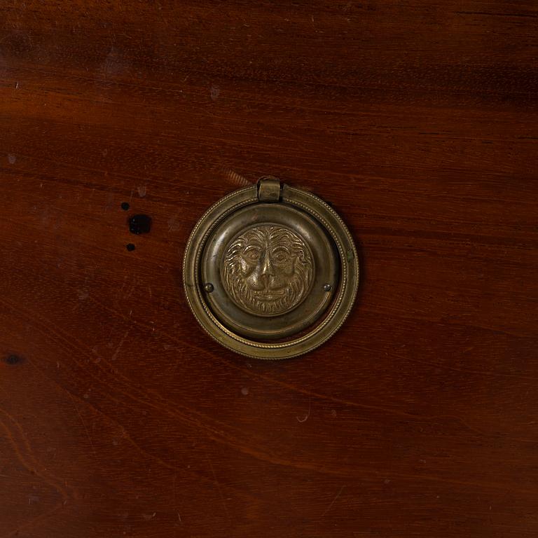 Chest of drawers, Gustavian style, circa 1900.