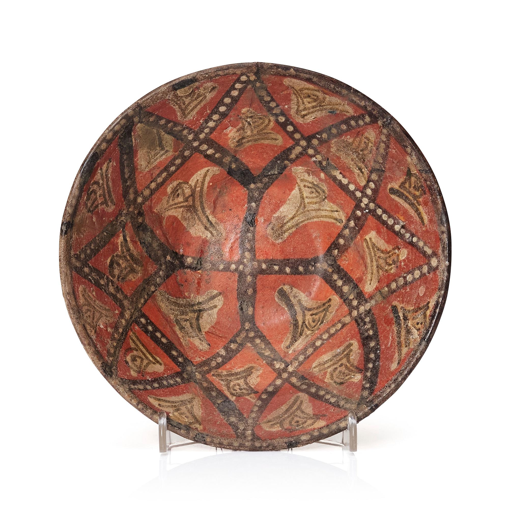 A 11 - 13 th century Samarkand - Uzbekistan, pottery bowl.