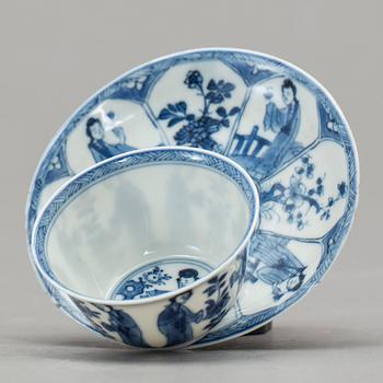 VINKOPP MED FAT, porslin, Kina, Kangxi (1662-1722).