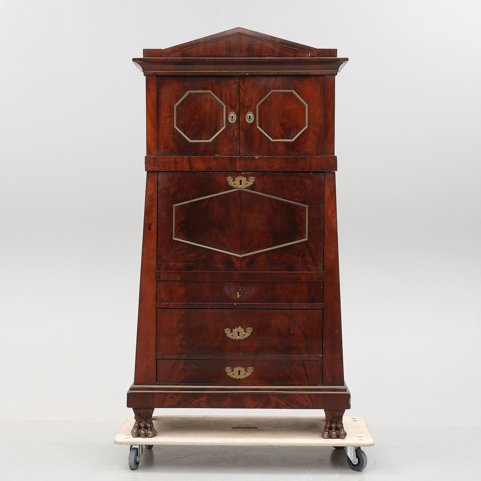 CHIFFONJÉ, empire, 1800-talets första hälft.