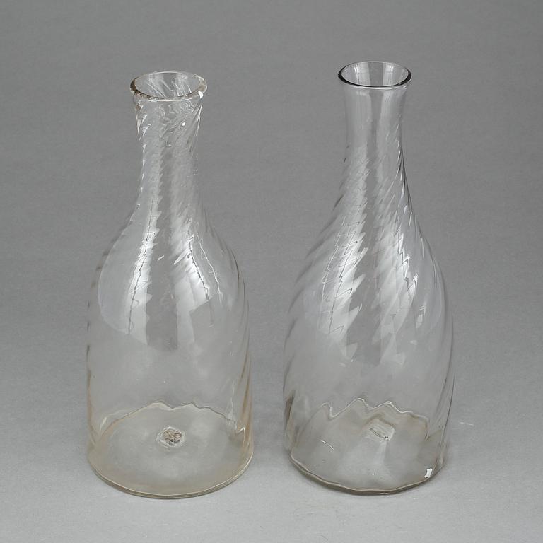FLASKOR, 2 st, glas, 1800-tal.