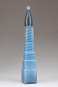 SKULPTUR i 2 delar, glas, Bertil Vallien, Kosta Boda Atelier, signerad.