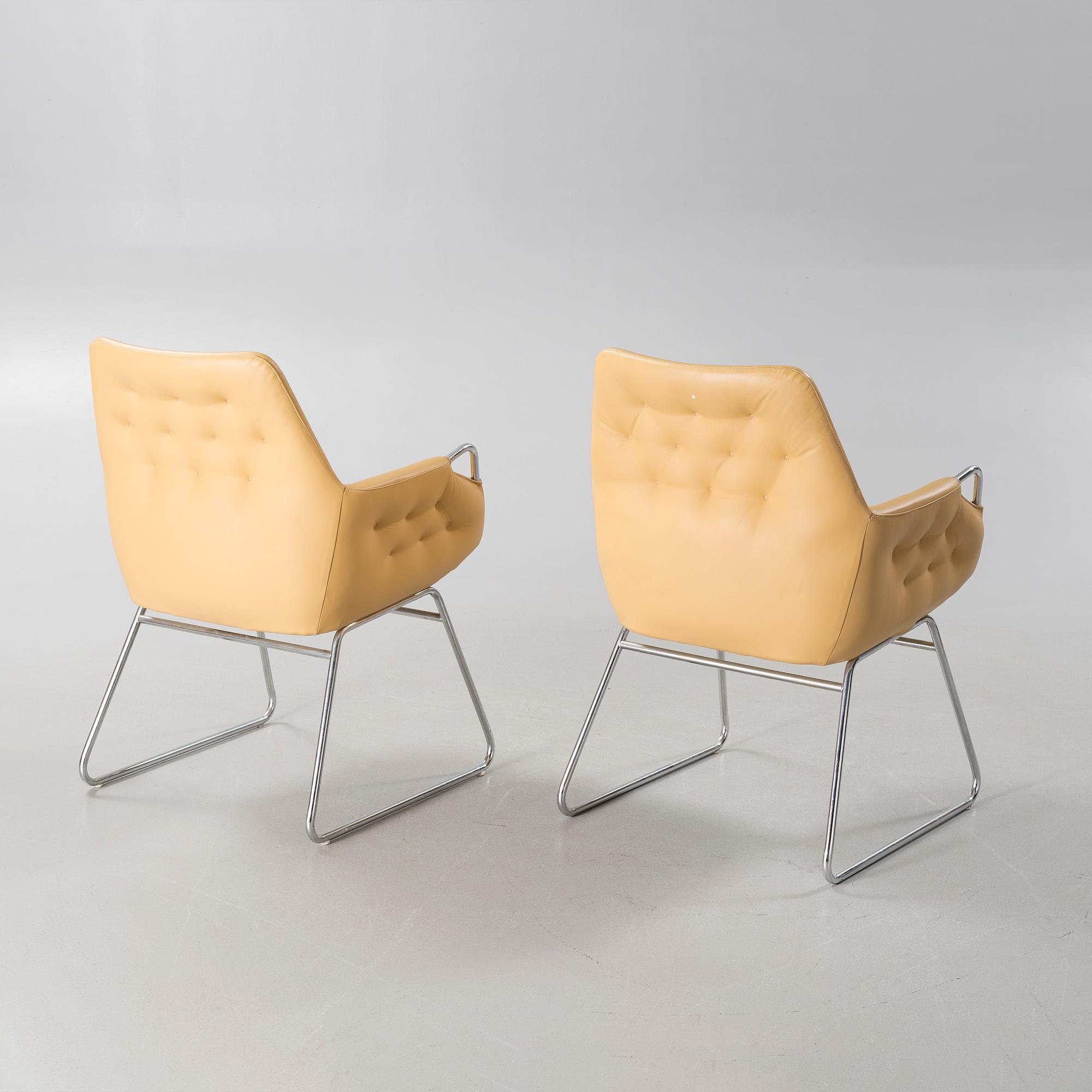 BRUNO MATHSSON, 4 karmstolar, "Mirja", Dux, 1900-talets andra hälft.