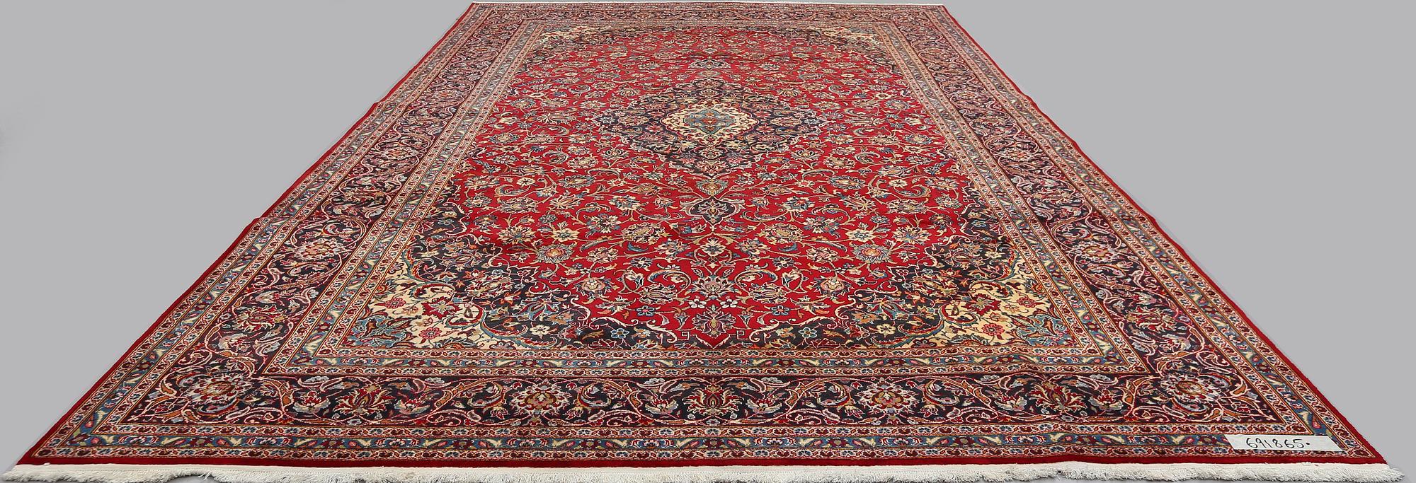 MATTA, Keshan, ca 412 x 300 cm.