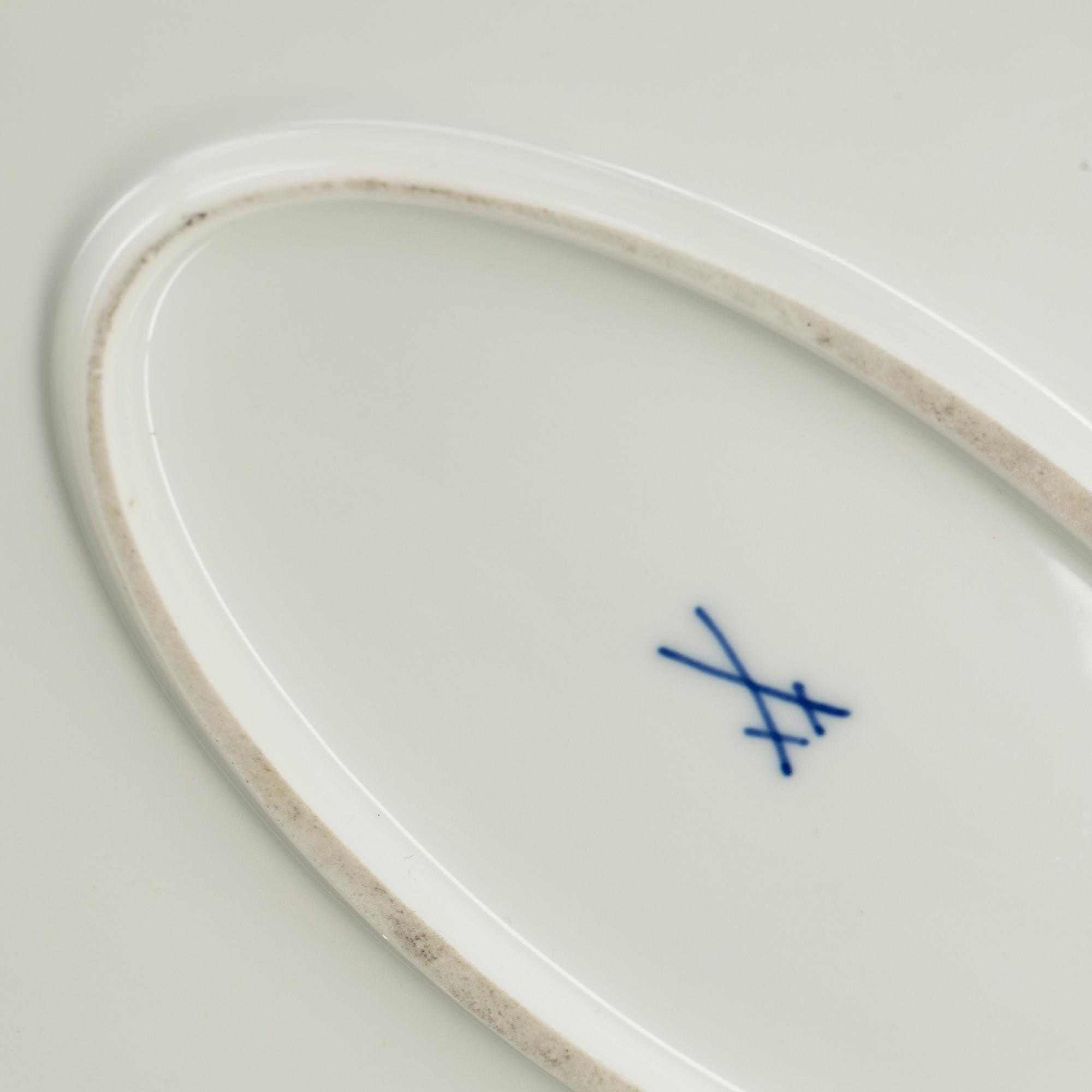 UPPLÄGGNINGSFAT, porslin, Meissen.