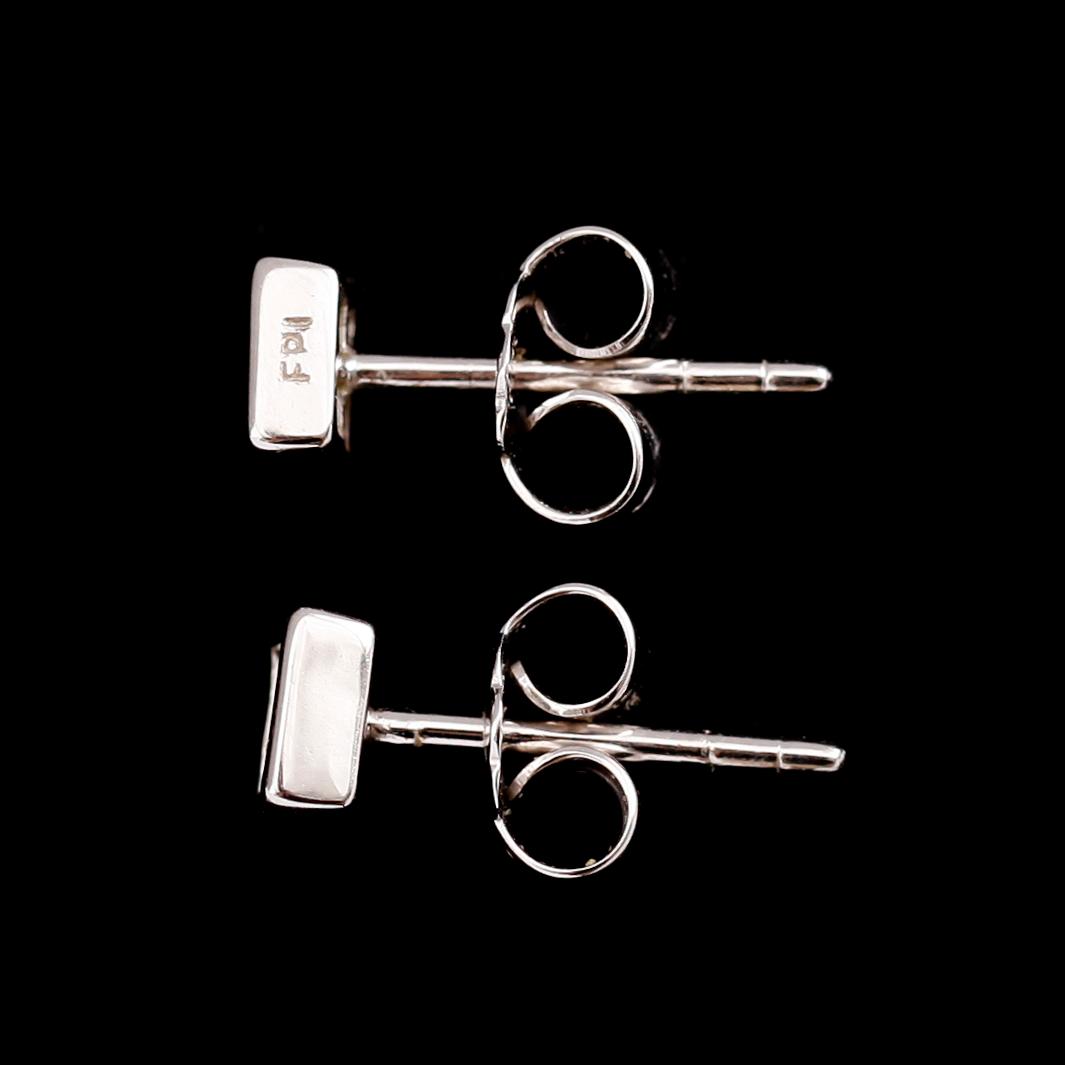 ÖRHÄNGEN, 1 par, 18 k guld, princesslipade diamanter tot 0.40 ct.