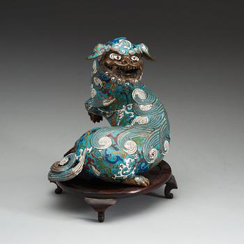 TEMPELHUND, cloisonné. Qing dynastin (1644-1912).