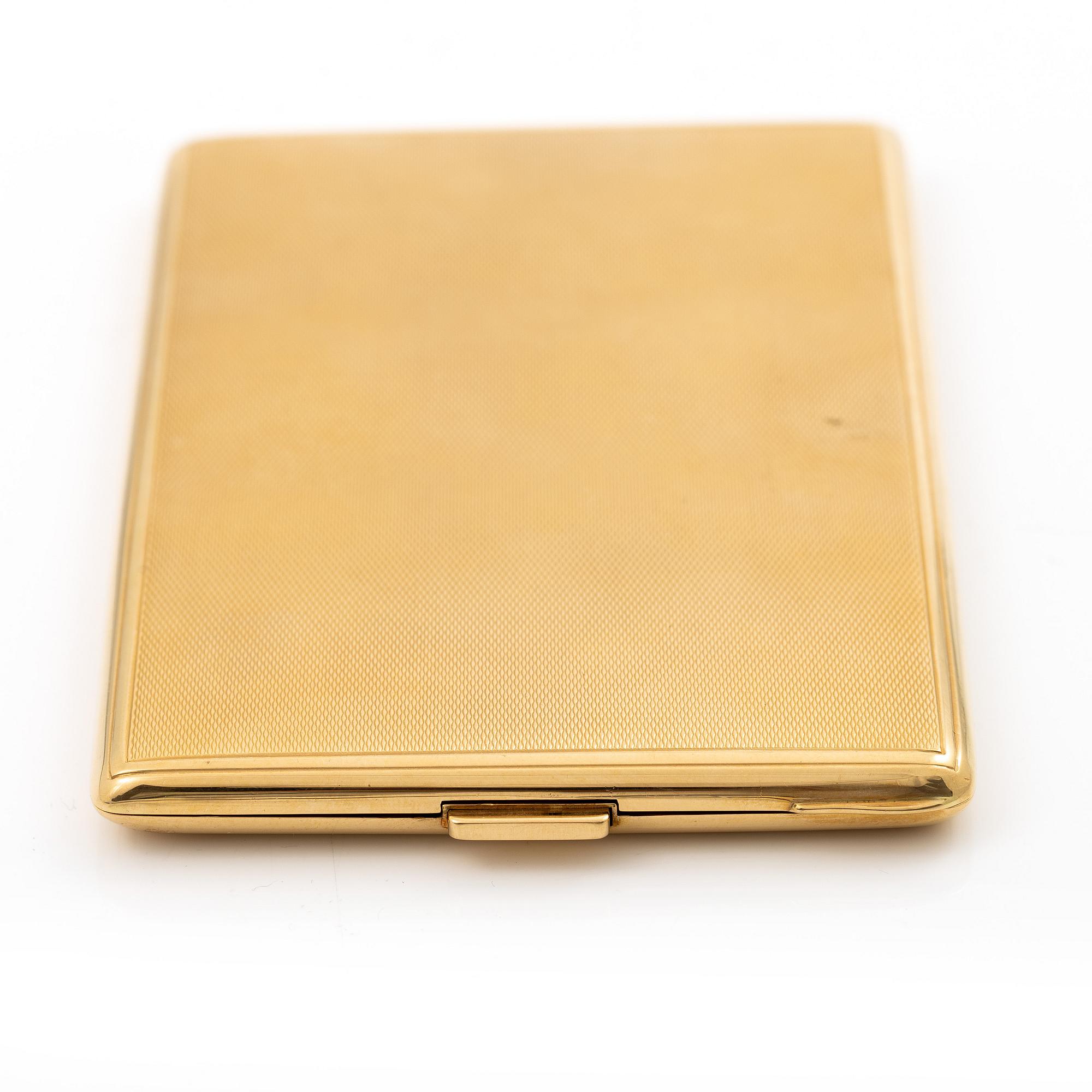Cigarette case, 18K gold, 1940s.