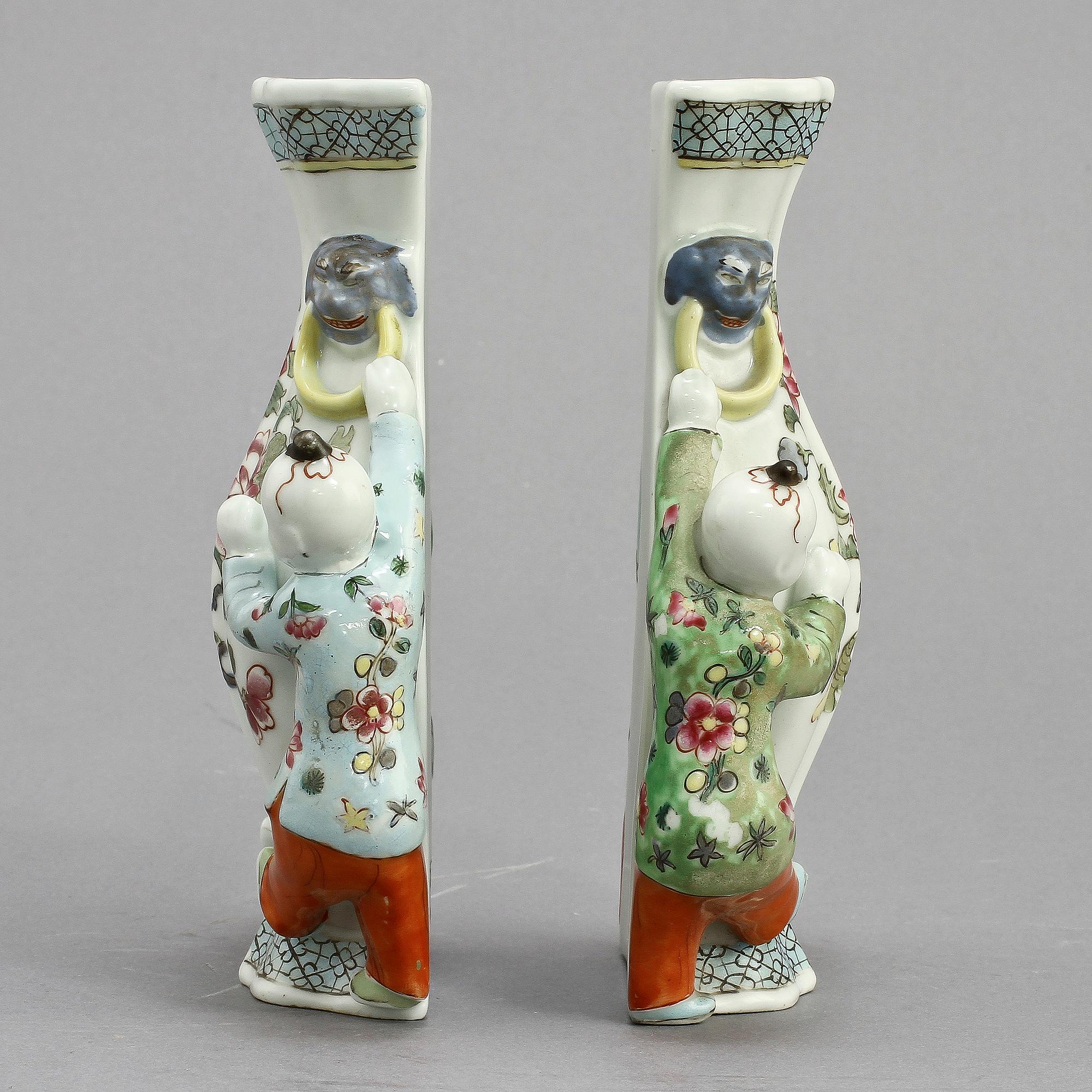 VASER, ett par, porslin, Kina, 1800/1900-tal.