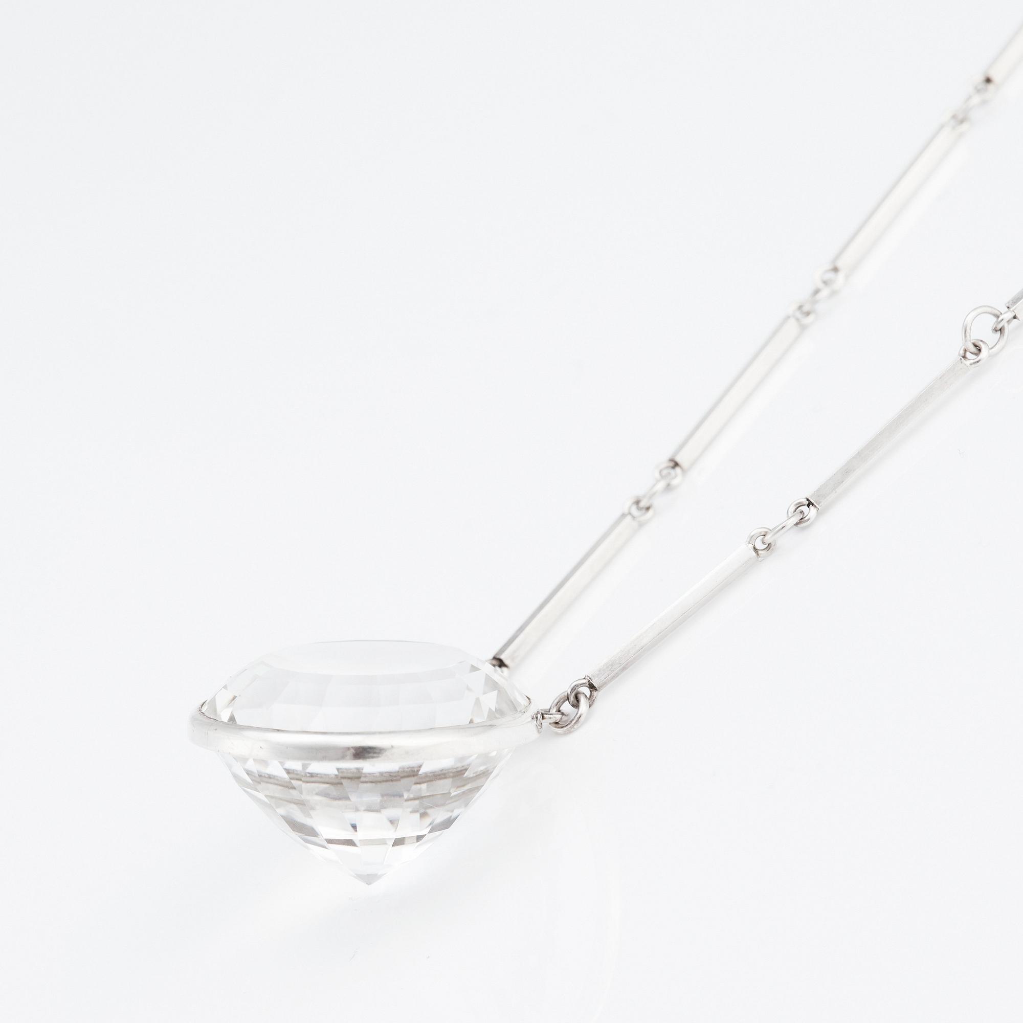 Wiwen Nilsson, hängsmycke, Lund 1965, sterling silver och bergkristall.