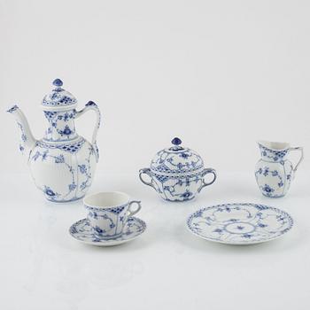 Royal Copenhagen, Coffee Service, porcelain, 25 pieces, "Musselmalet", Royal Copenhagen, Denmark.