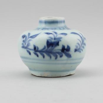 VAS, porslin, Kina, Ming, 1400-tal.