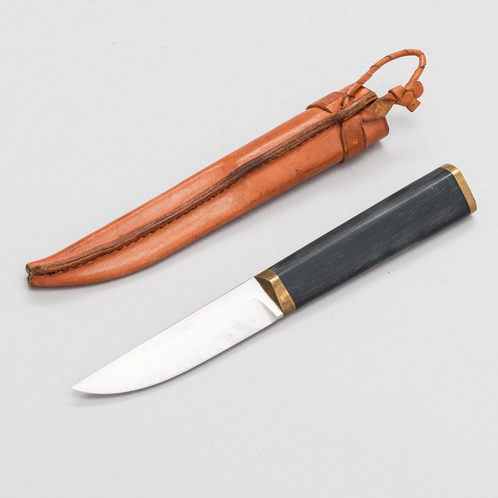Tapio Wirkkala, A puukko knife for Hackman Finland. Design