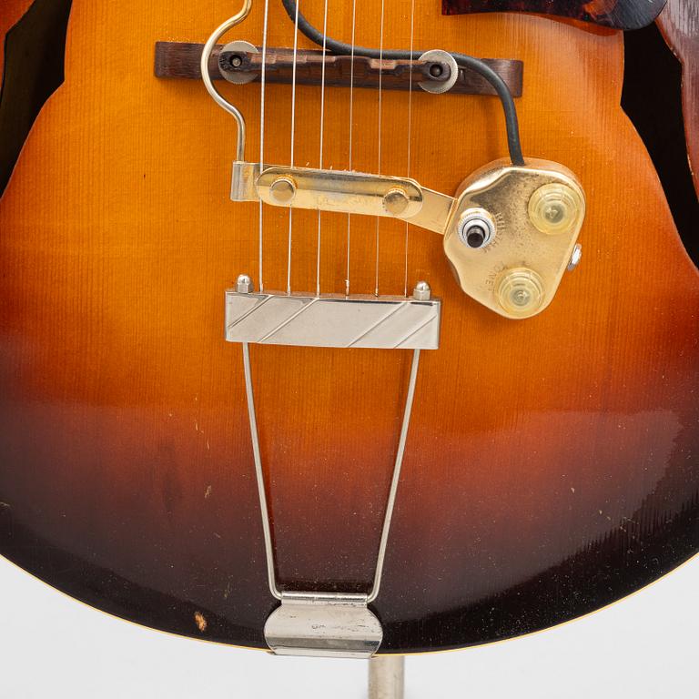 Gibson, "Wartime Special", halvakustisk gitarr, 1941, USA.