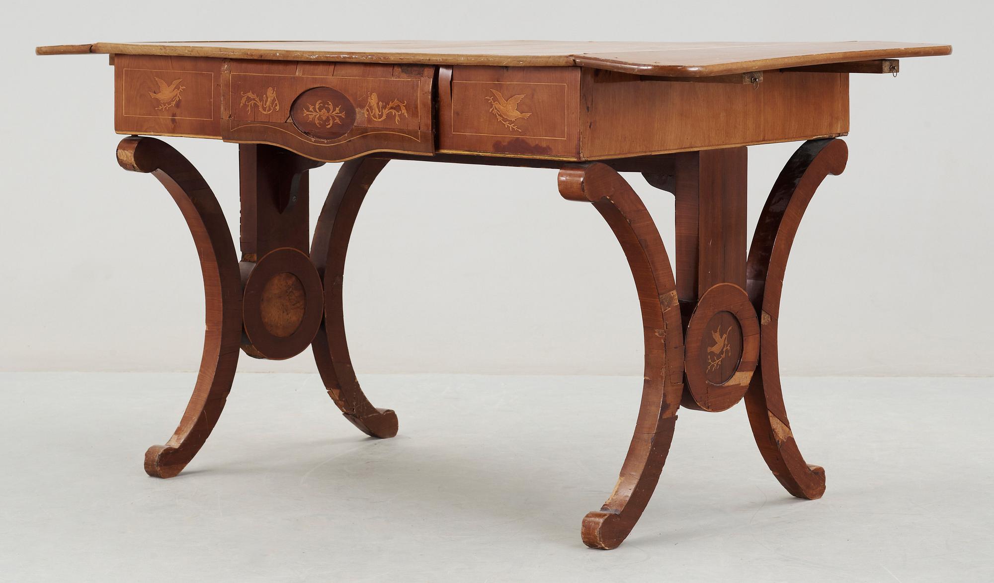 SALONGSGRUPP, 6 delar, Empirestil, omkr sekelskiftet 1900.