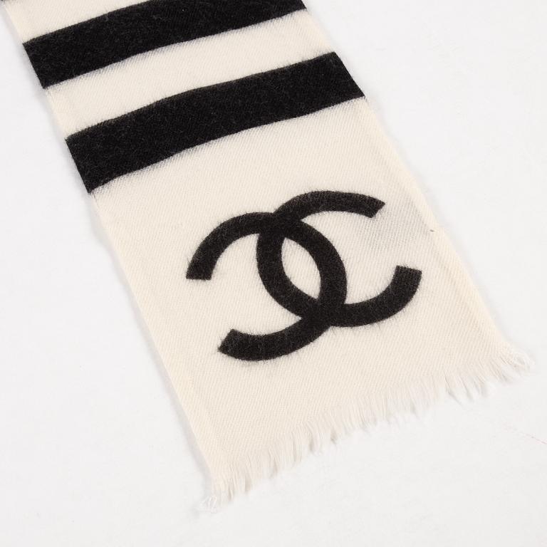 Chanel, a cashmere scarf/belt.