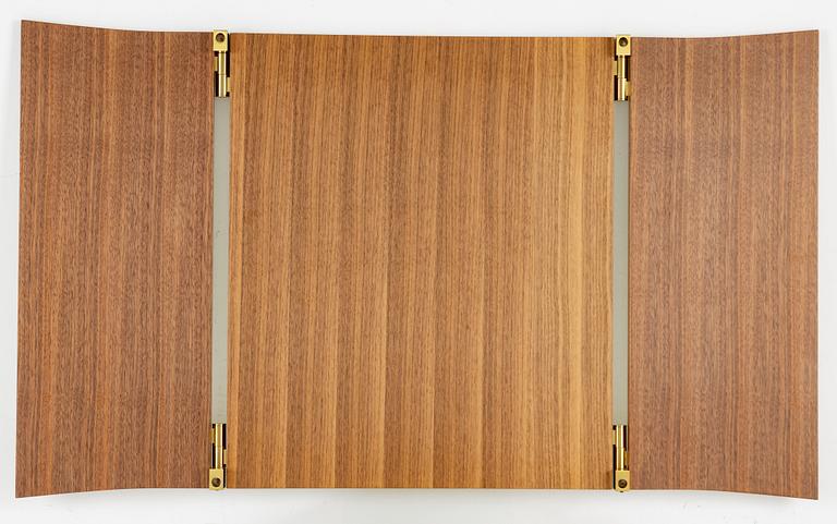 GamFratesi, a 'Vanity 3' mirror, Gubi.