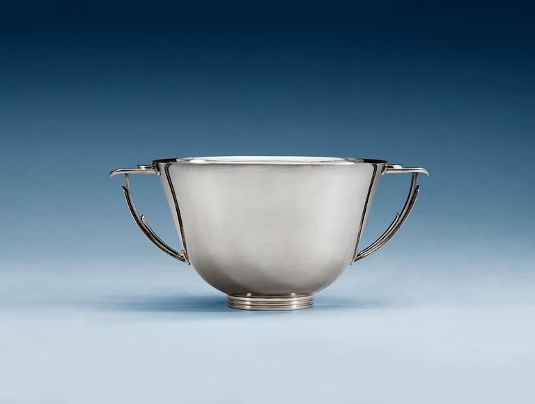 An Atelier Borgila sterling bowl, Stockholm 1952.