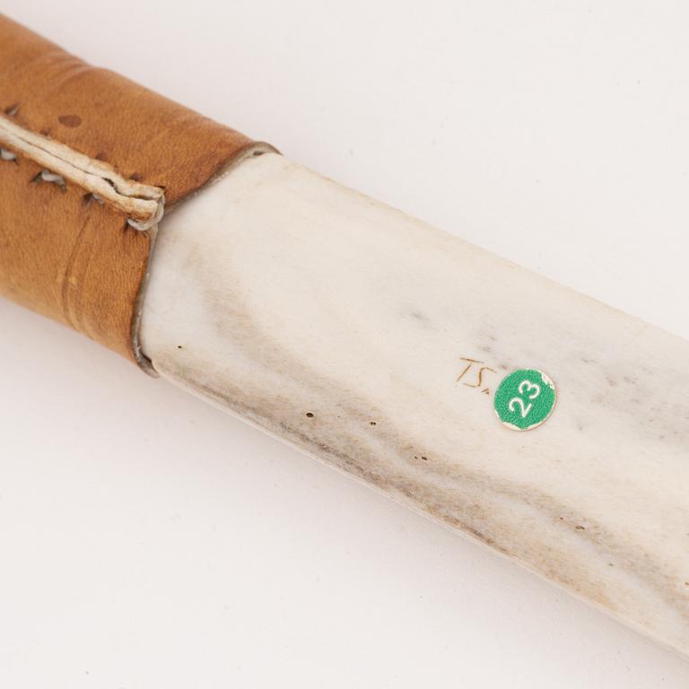 A reindeer horn knife by Thore Sunna, before 1964, signed.