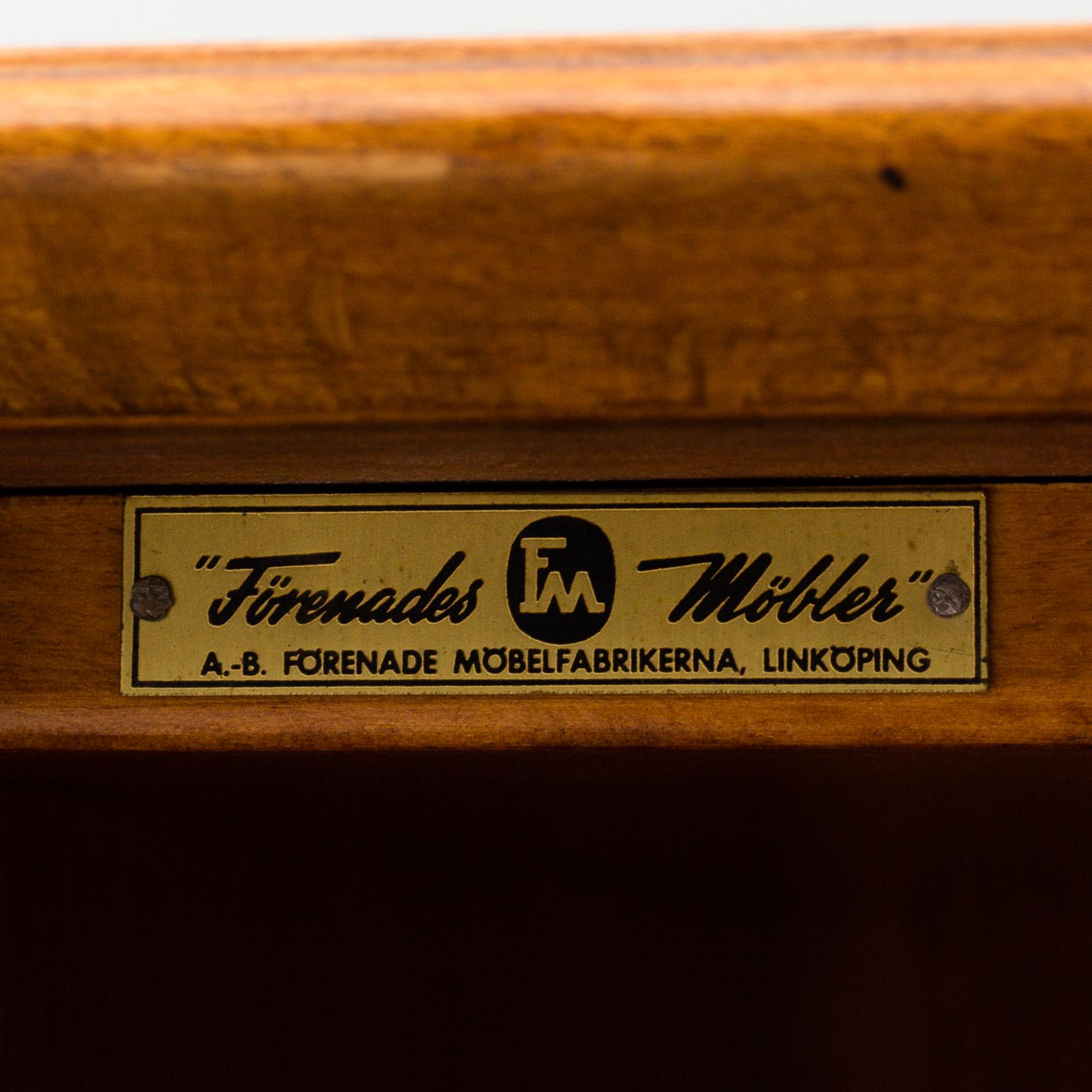 SKÅP, Förenade Möbelfabrikerna Linköping, 1900-talets mitt.