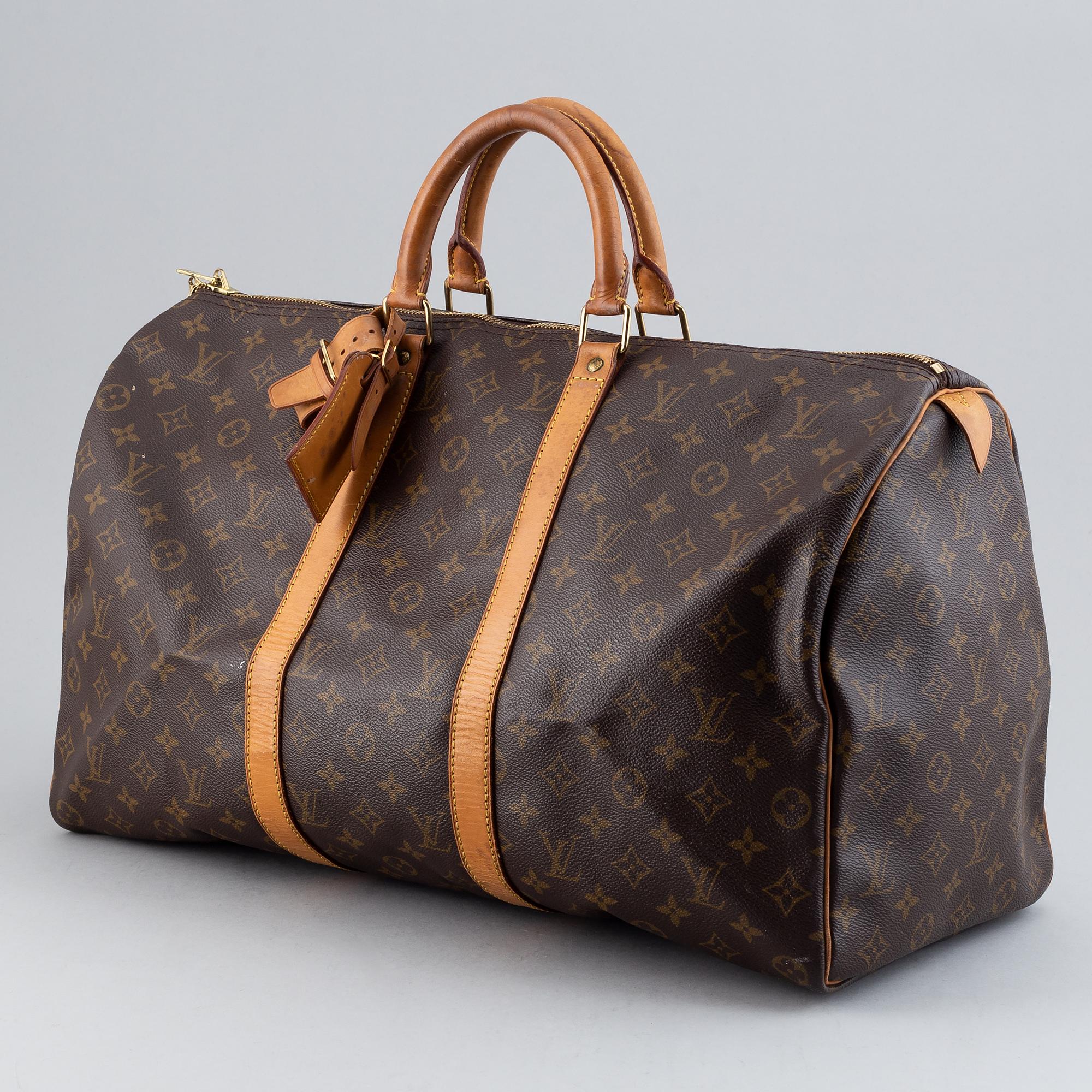 Louis Vuitton,.