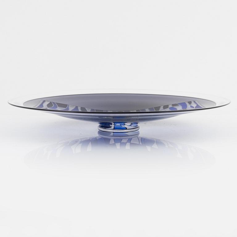 Klas-Göran Tinbäck, a dish, dated 1984.