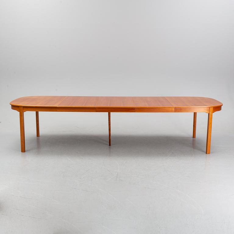 Carl Malmsten, matbord med 12 stolar, "Ambassadör", Åfors möbelfabrik, 1900-talets slut.