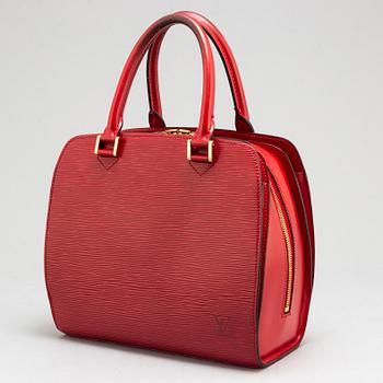 LOUIS VUITTON, a 'Epi Pont Neuf' bag.