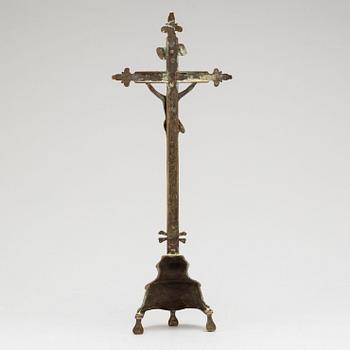 A 17th/18th century bronze crucifix.
