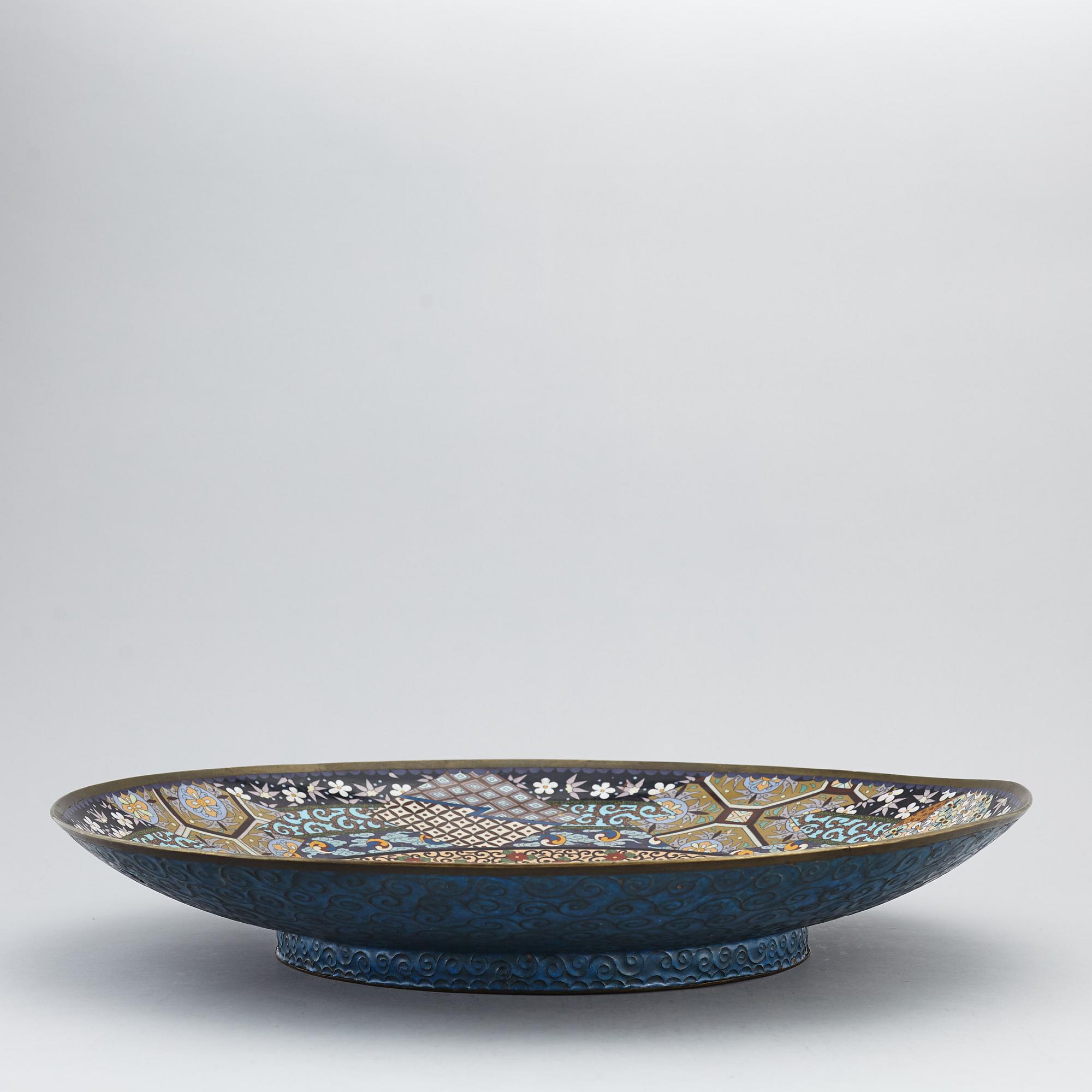 A large Japanese cloisonné dish, 20th century.