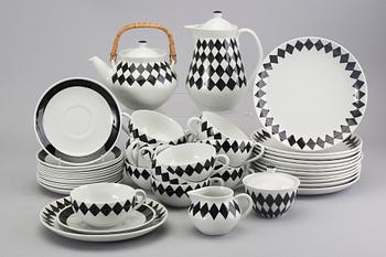 Karin Björquist, a Gustavsberg 'Svart Ruter' service (28 pc).